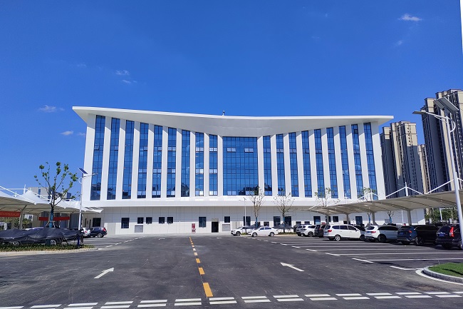 365英国上市建投舒城县城西公交枢纽站项目顺遂通过交工验收