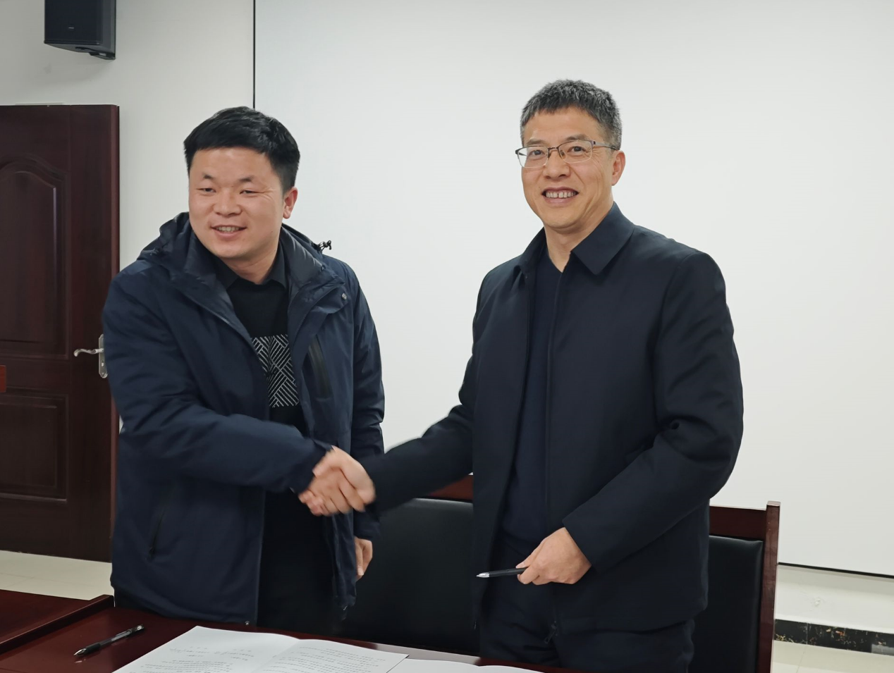 365英国上市(集团)有限公司-Official website
