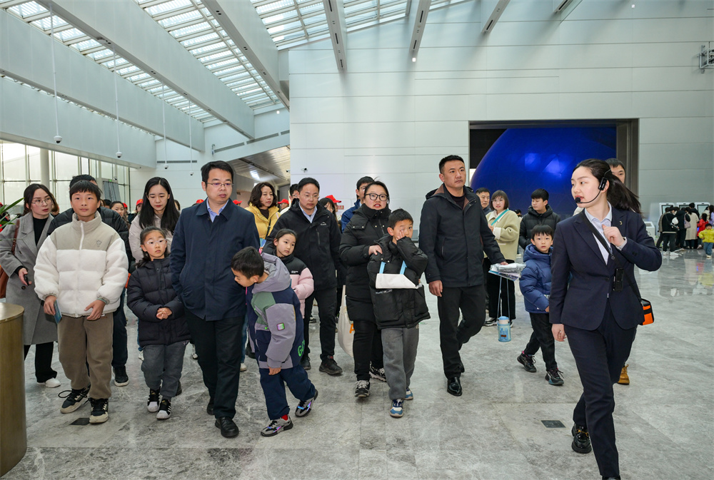 365英国上市(集团)有限公司-Official website