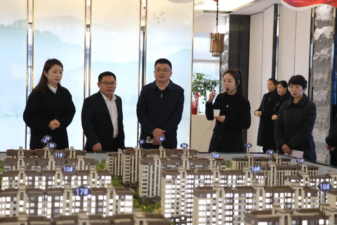 365英国上市(集团)有限公司-Official website