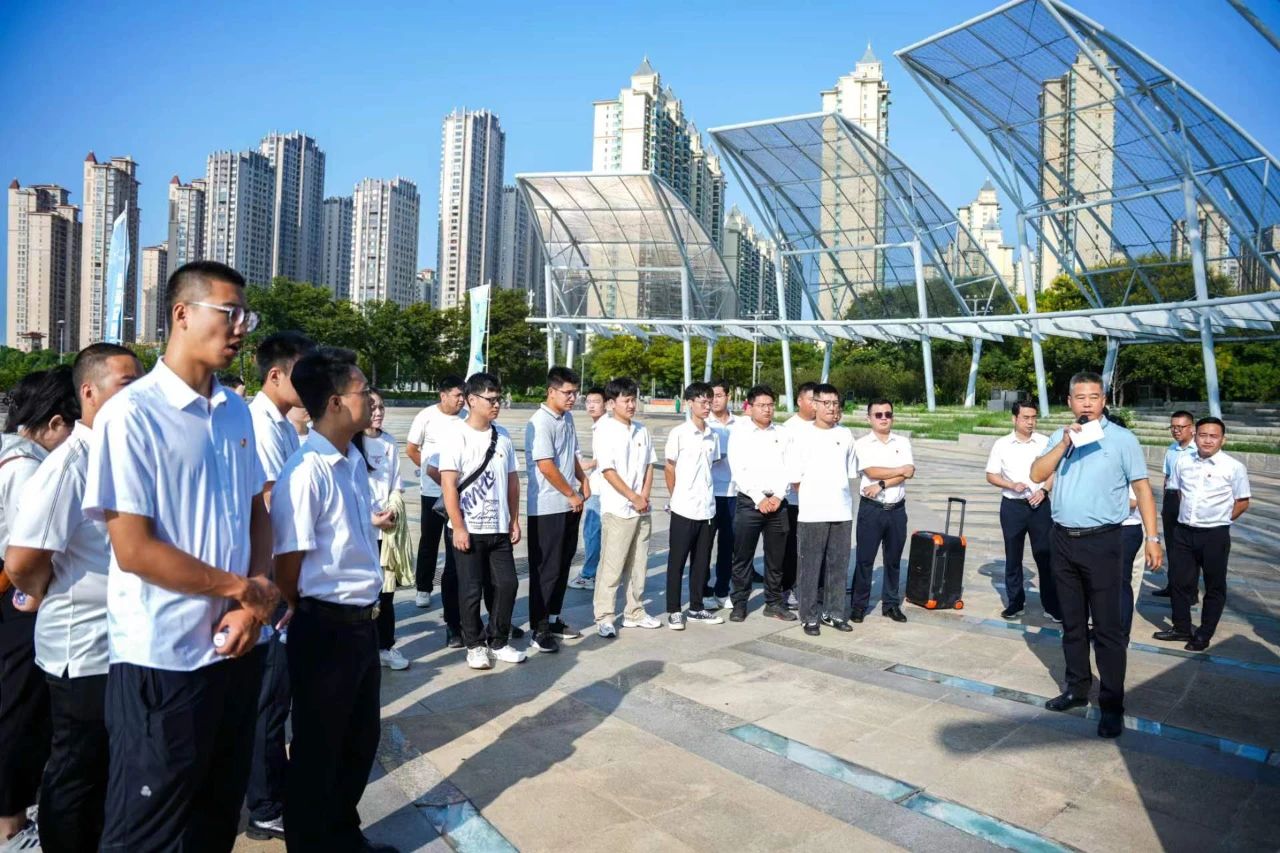 365英国上市(集团)有限公司-Official website