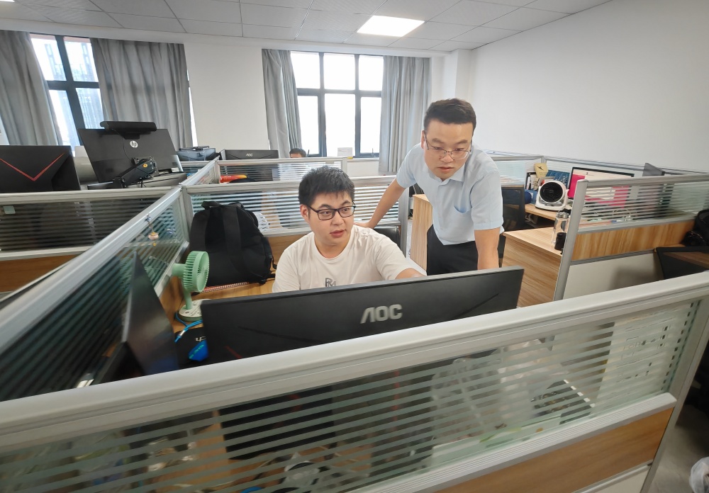 365英国上市(集团)有限公司-Official website