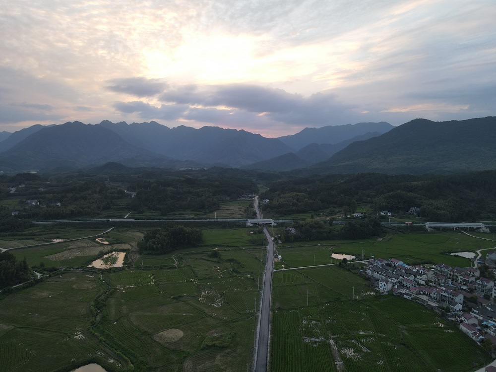365英国上市(集团)有限公司-Official website
