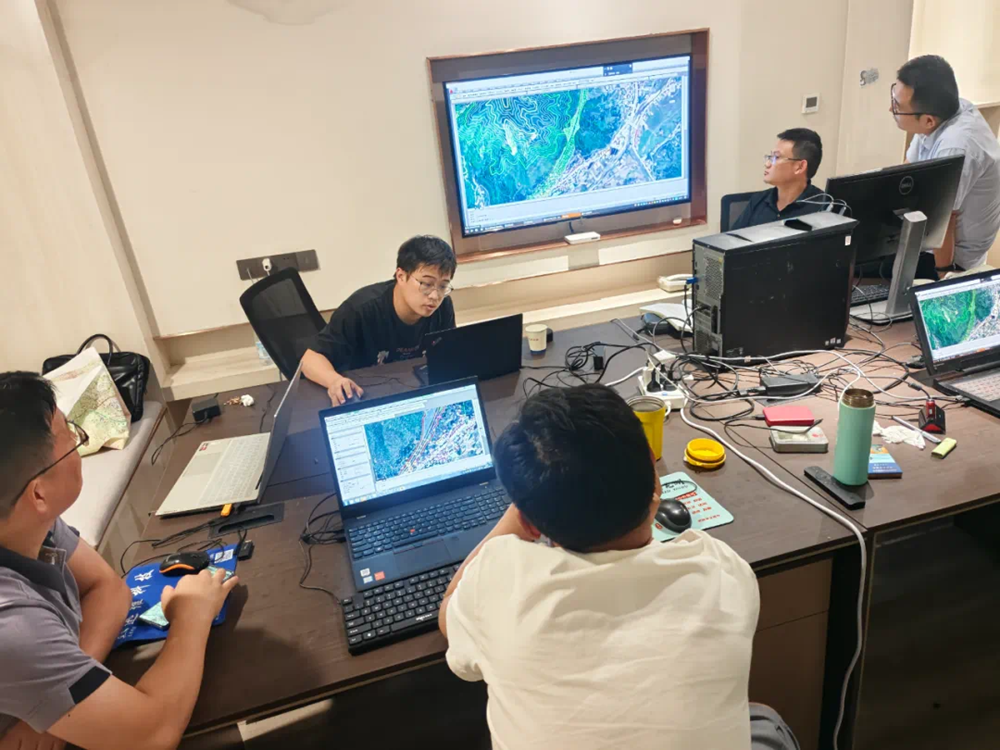 “国庆我在岗”系列报道（一）：365英国上市投资S94天堂寨支线高速公路项目奋进不打烊