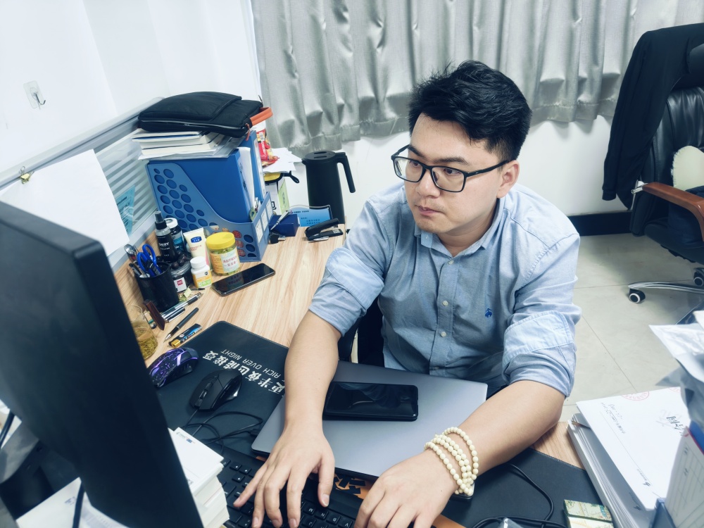 365英国上市(集团)有限公司-Official website