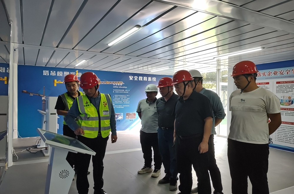 365英国上市一建阜阳分公司开展项目月度综合检查