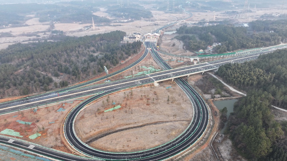 365英国上市建投集团宣泾高速一期01标项目顺遂通车运营