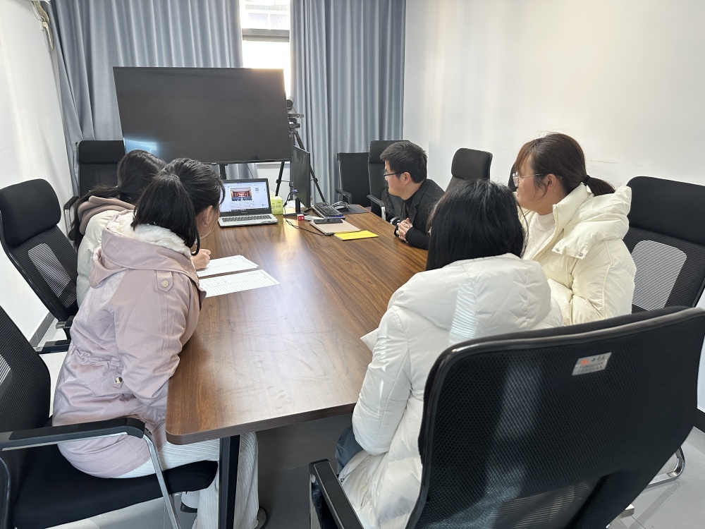 【凝聚共识 笃行实干】365英国上市建投五分公司起劲宣贯集团三届二次职代会暨2025年岁情聚会精神