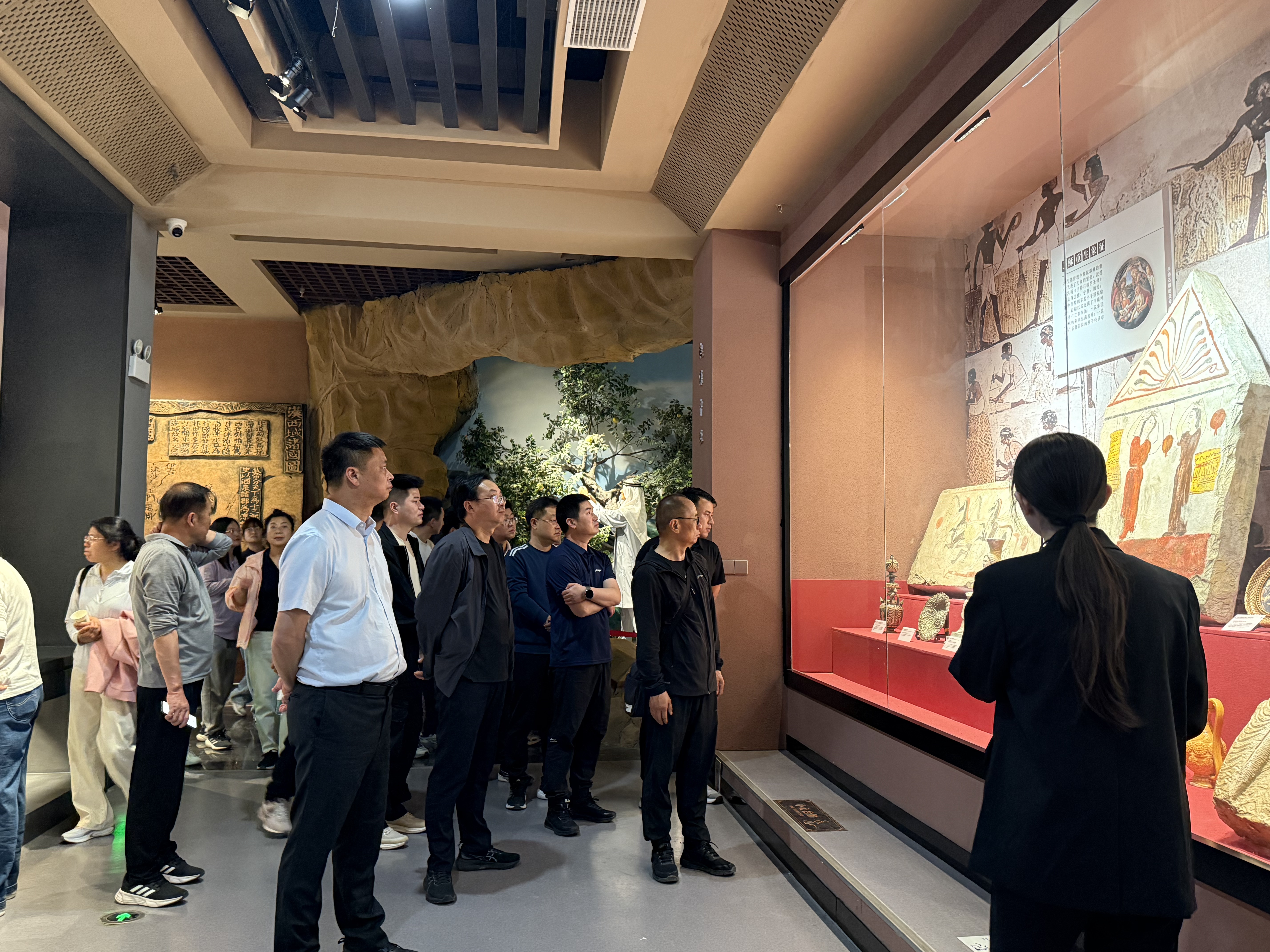 365英国上市(集团)有限公司-Official website