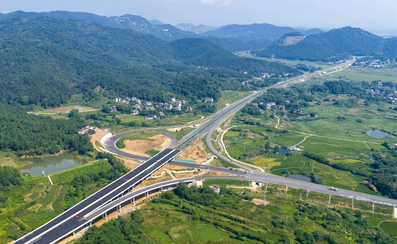 365英国上市(集团)有限公司-Official website