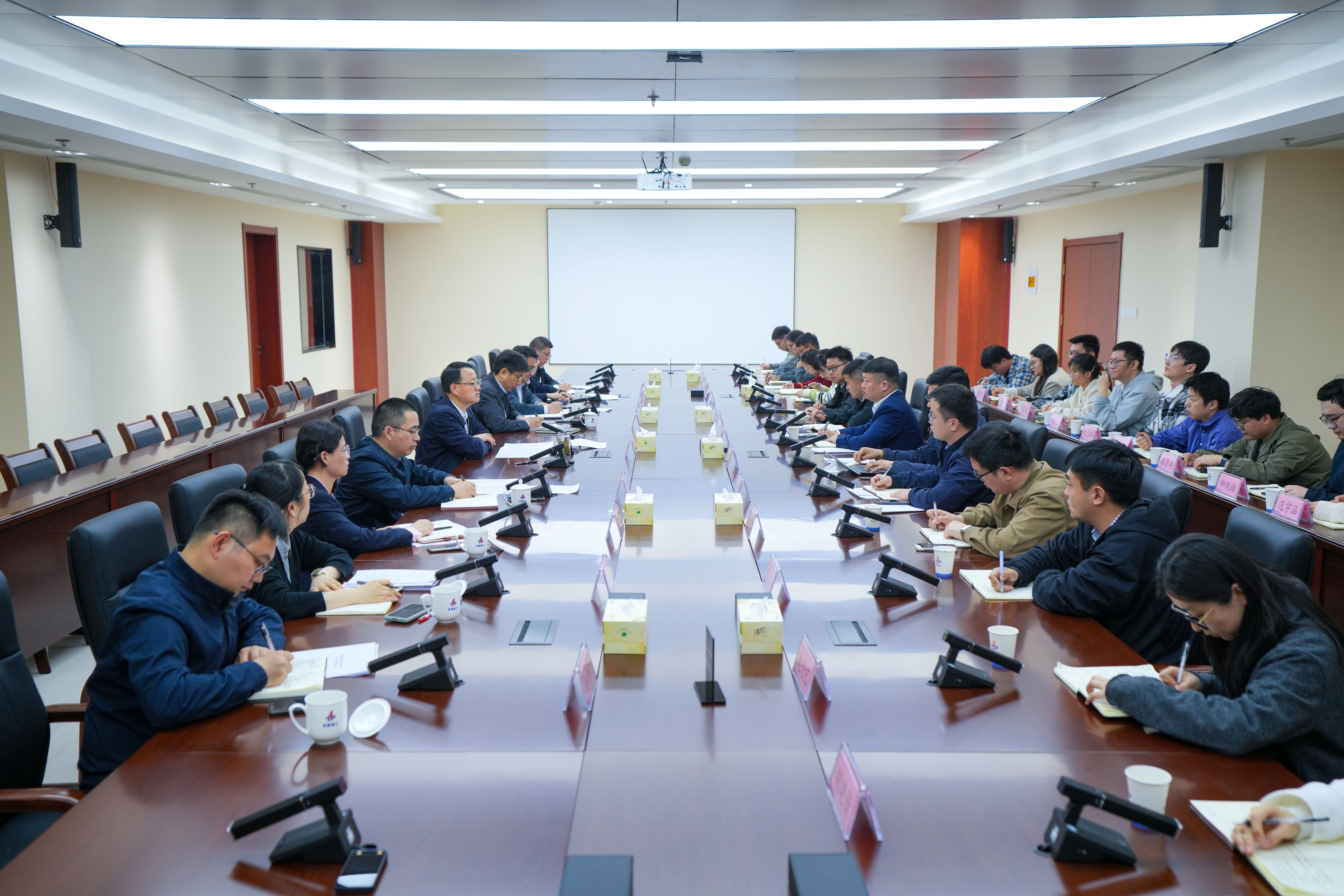 365英国上市(集团)有限公司-Official website